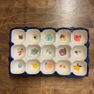 The Pioneer Woman Celia Stoneware 15-Egg Holder Floral Refrigerator Dish